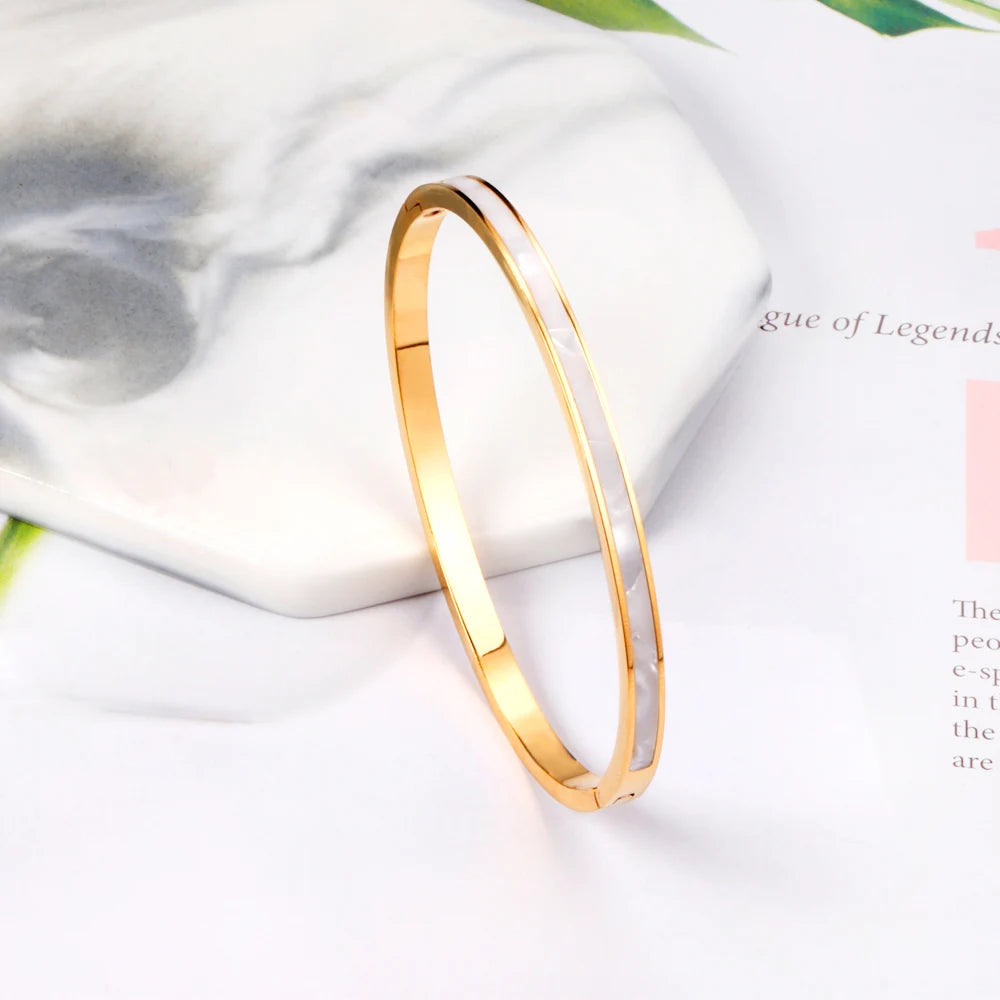 White Shell Bracelet - ÉclatMystique