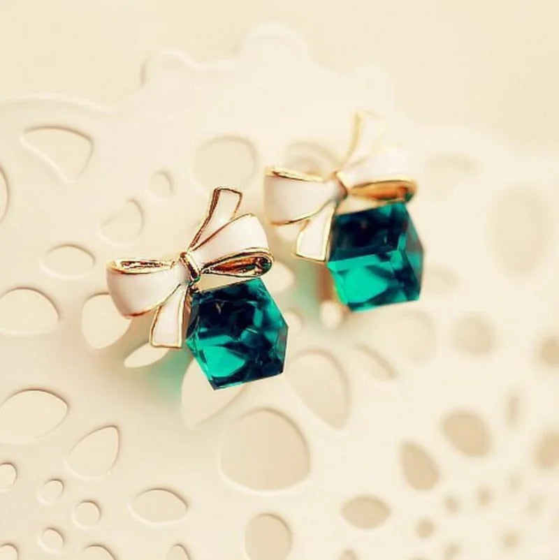 Bowknot Cube Earring - ÉclatMystique