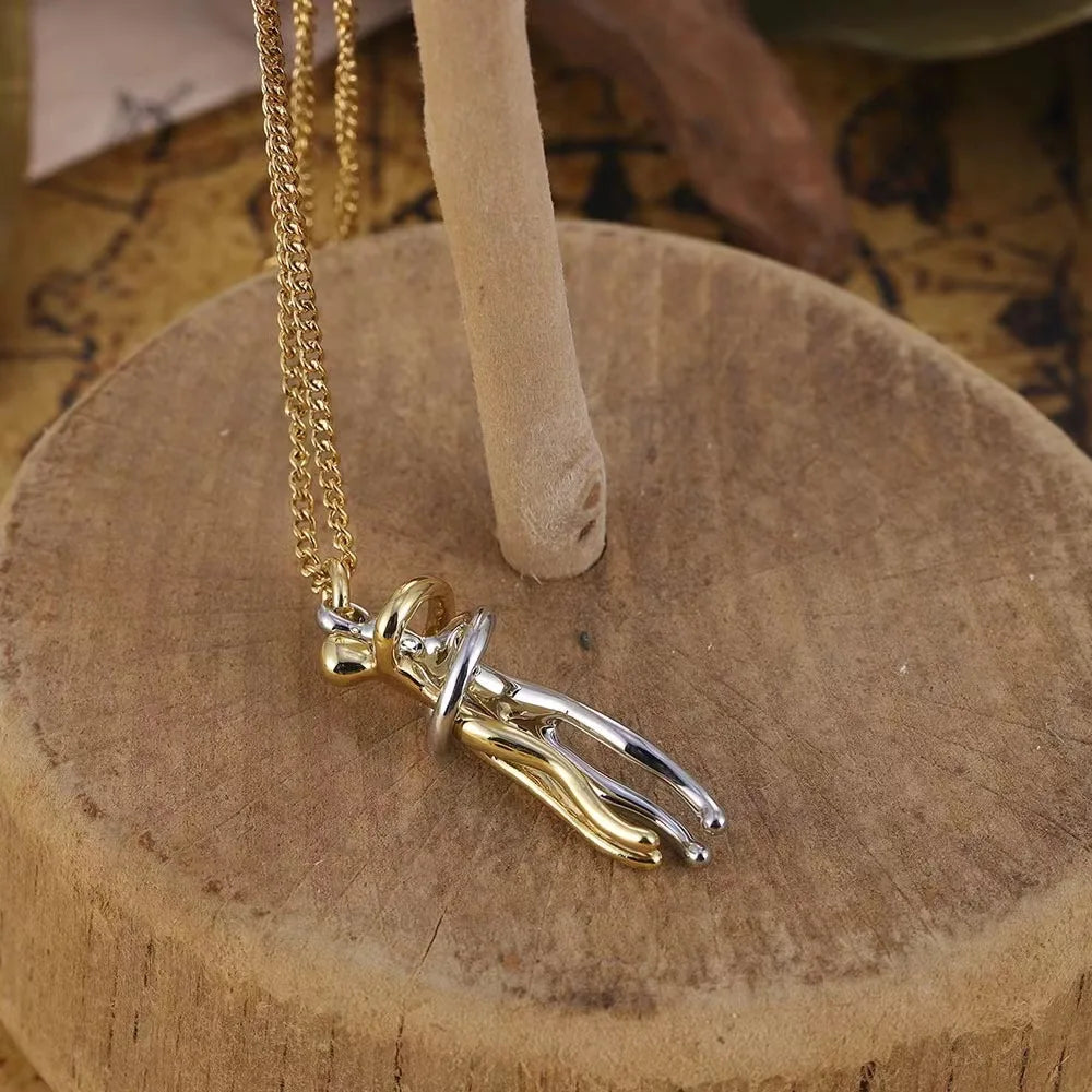 Hugging Couple Necklace - ÉclatMystique
