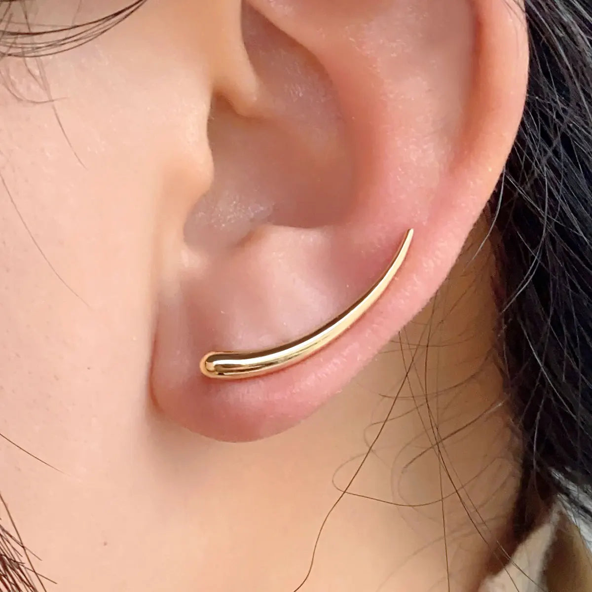 Curved Earrings - ÉclatMystique