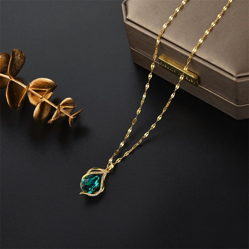 Green Crystal Necklace - ÉclatMystique