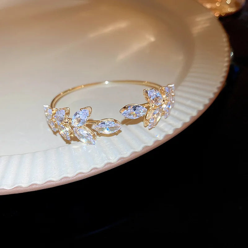 Open Leaf Bracelet - ÉclatMystique