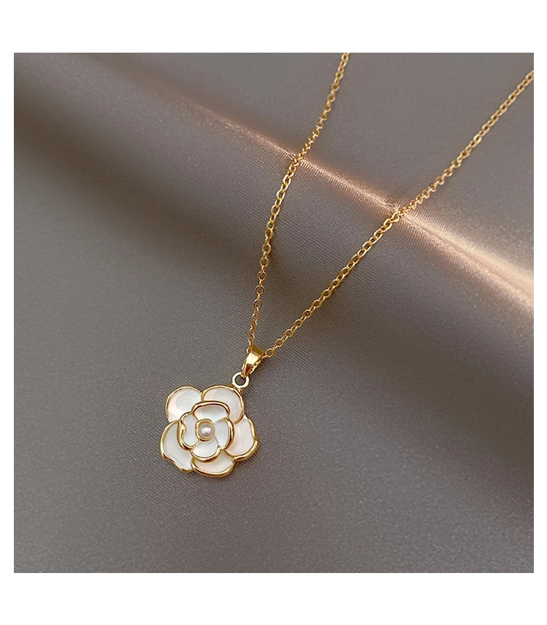 Camellia Flower Necklace - ÉclatMystique